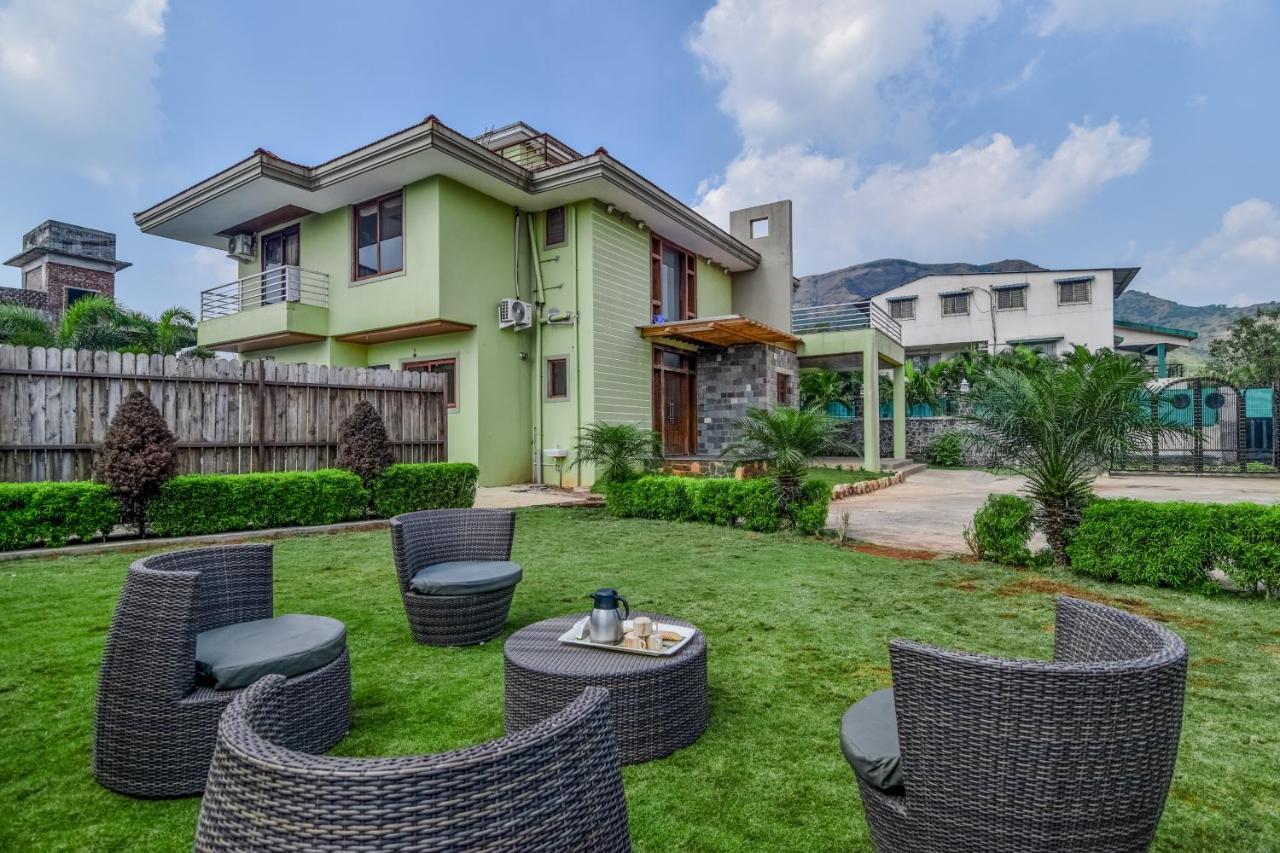 Lifeline Villas - Luxurious Taraangan 4 Mountain View Villa With Biggest Pool And Huge Open Area Lonavala Bagian luar foto
