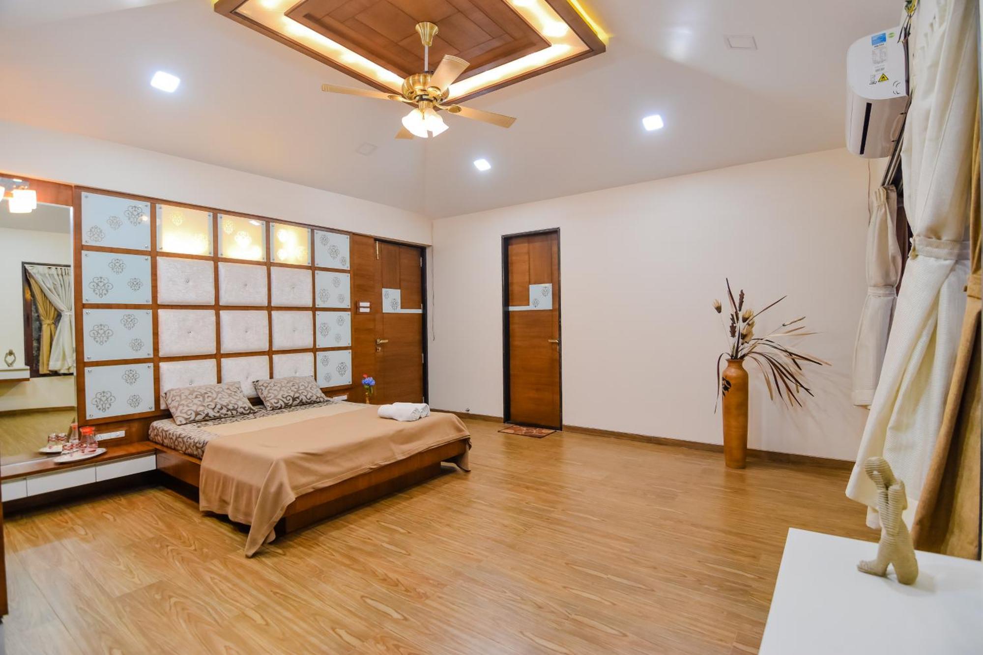 Lifeline Villas - Luxurious Taraangan 4 Mountain View Villa With Biggest Pool And Huge Open Area Lonavala Bagian luar foto