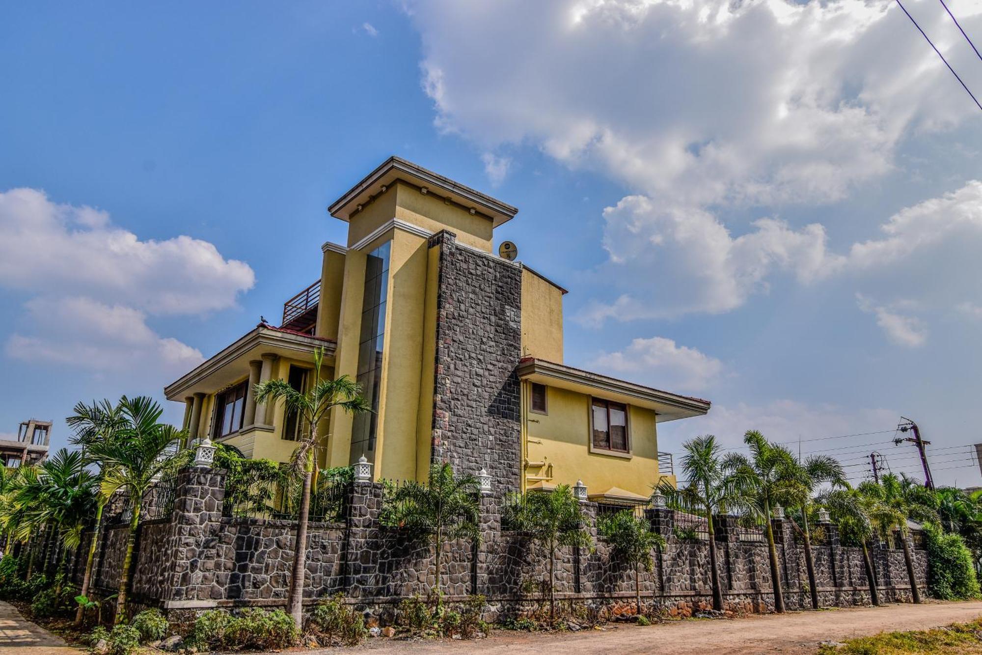 Lifeline Villas - Luxurious Taraangan 4 Mountain View Villa With Biggest Pool And Huge Open Area Lonavala Bagian luar foto